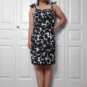 Black and White patterned dress